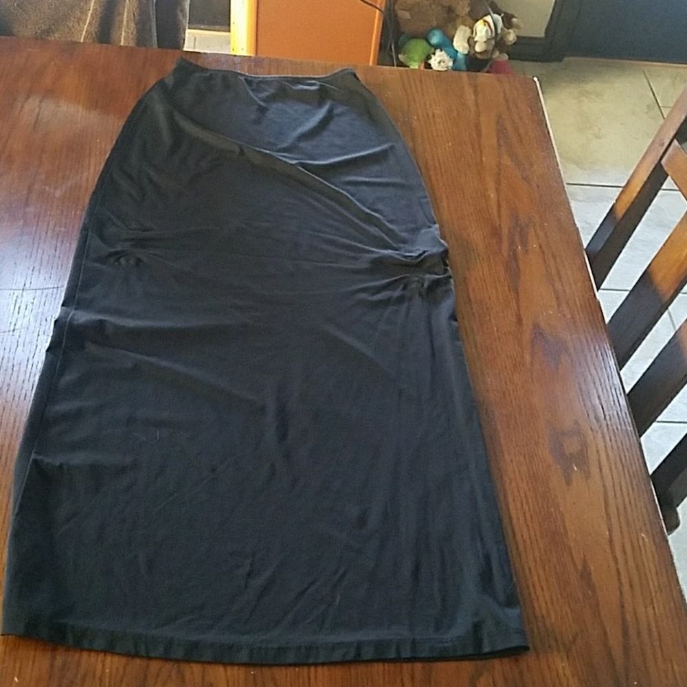 Simple black skirt